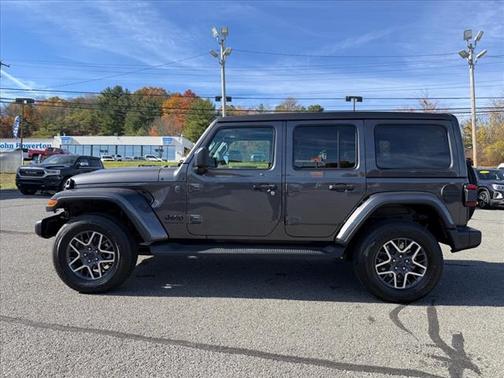 2026 Jeep Wrangler SAHARA 4 DOOR 4X4