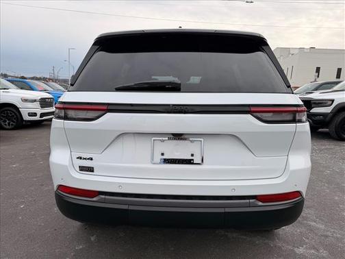 2026 Jeep Grand Cherokee Altitude