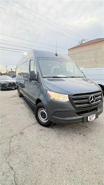 2019 Mercedes-Benz Sprinter 2500 HIGH ROOF LOW MILE
