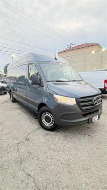 2019 Mercedes-Benz Sprinter 2500 HIGH ROOF LOW MILE