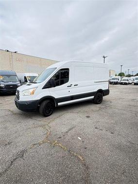 2016 Ford Transit-250 130 WB Medium Roof Cargo