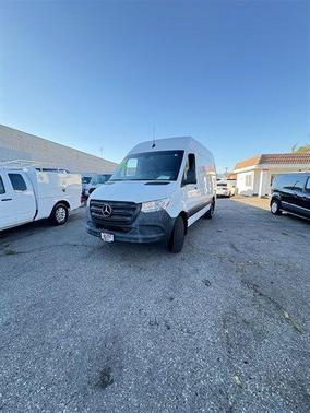 2021 Mercedes-Benz Sprinter 2500 LOW MILES 1-OWNER