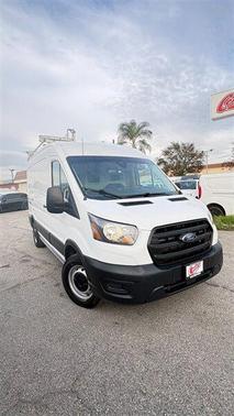 2020 Ford Transit-250 W/ HUYDRULIC LIFT