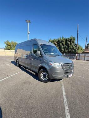 2019 Mercedes-Benz Sprinter 2500 HIGH ROOF 170 WB