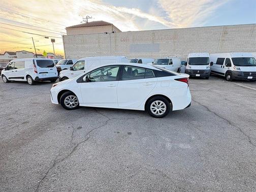 2021 Toyota Prius L