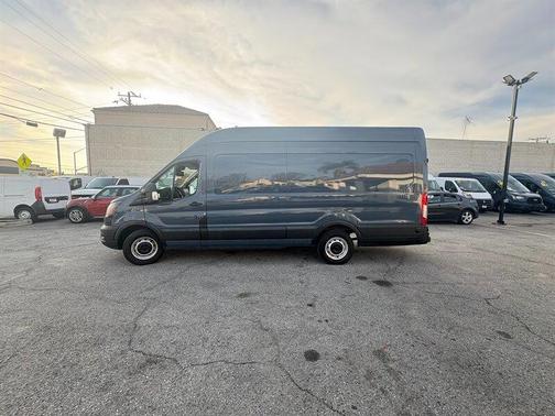 2020 Ford Transit-250 Base