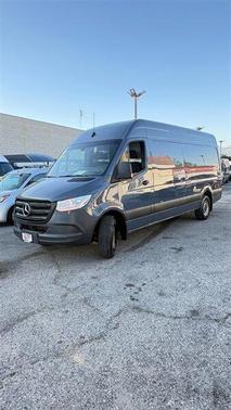 2019 Mercedes-Benz Sprinter 2500 LOW MILES 1-OWNER
