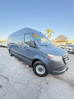 2019 Mercedes-Benz Sprinter 2500 LOW MILES 1-OWNER