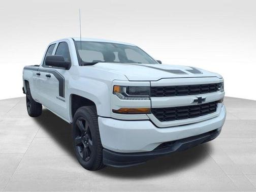 2017 Chevrolet Silverado 1500 Custom