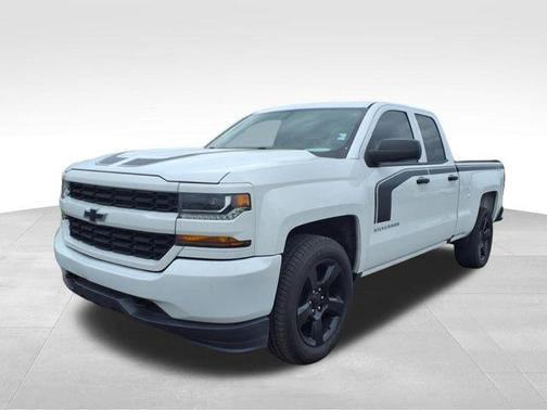 2017 Chevrolet Silverado 1500 Custom