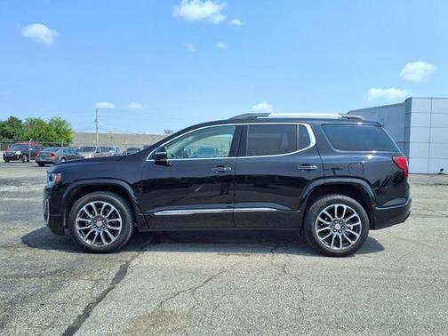 2020 GMC Acadia Denali