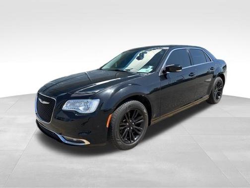 2021 Chrysler 300 Touring