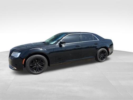 2021 Chrysler 300 Touring