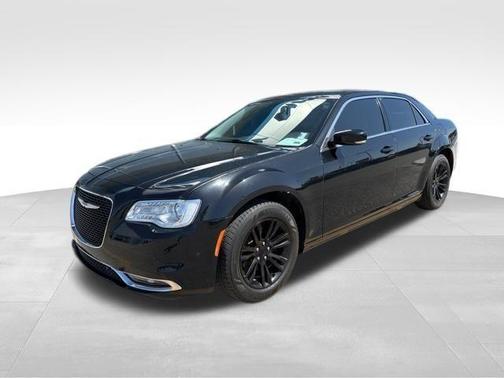 2021 Chrysler 300 Touring