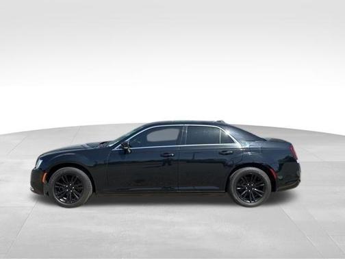 2021 Chrysler 300 Touring