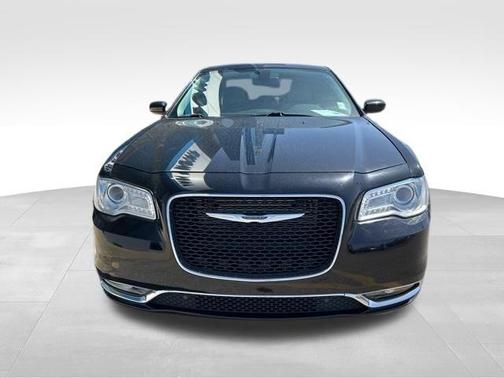 2021 Chrysler 300 Touring