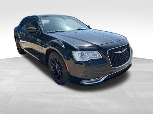 2021 Chrysler 300 Touring