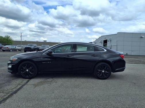 2025 Chevrolet Malibu LT