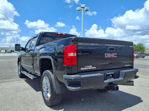 2016 GMC Sierra 2500 Denali