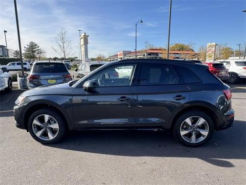 2024 Audi Q5 40 Premium