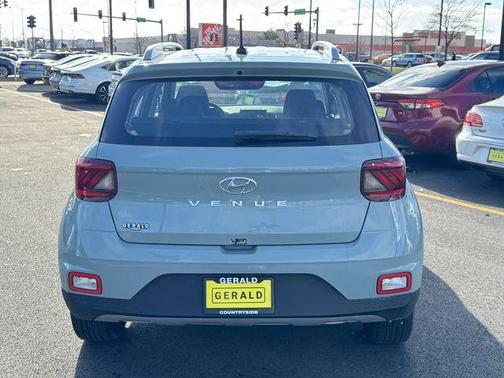 2025 Hyundai VENUE SEL