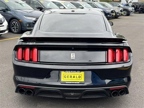 2017 Ford Shelby GT350 Base
