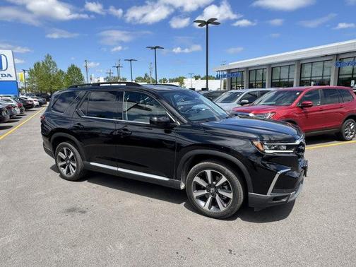 Black 2024 Honda Pilot Elite