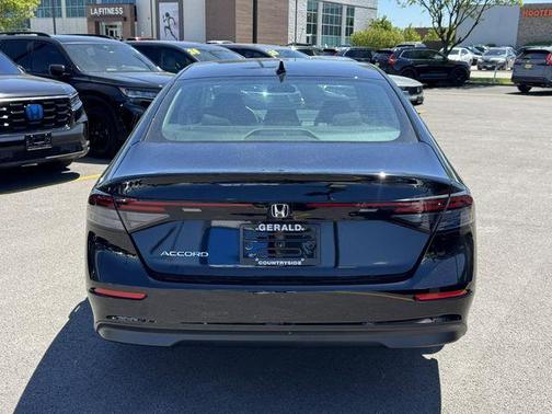 Crystal Black Pearl 2025 Honda Accord SE