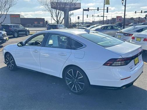 2023 Honda Accord Hybrid Touring