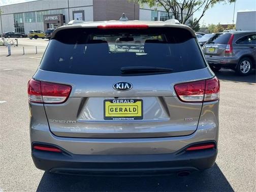 2016 Kia Sorento LX