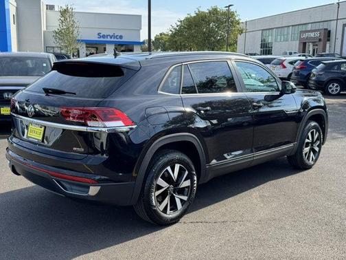 2022 Volkswagen Atlas Cross Sport 2.0T SE