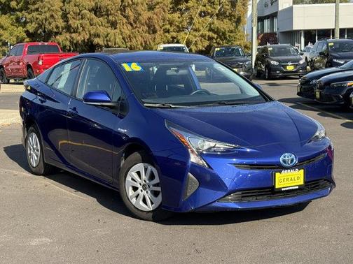 2016 Toyota Prius Two