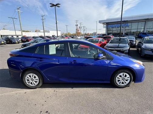 2016 Toyota Prius Two