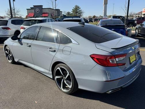 2022 Honda Accord Sport SE