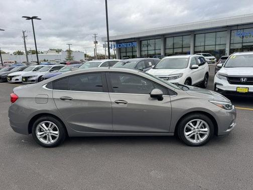 2017 Chevrolet Cruze LT