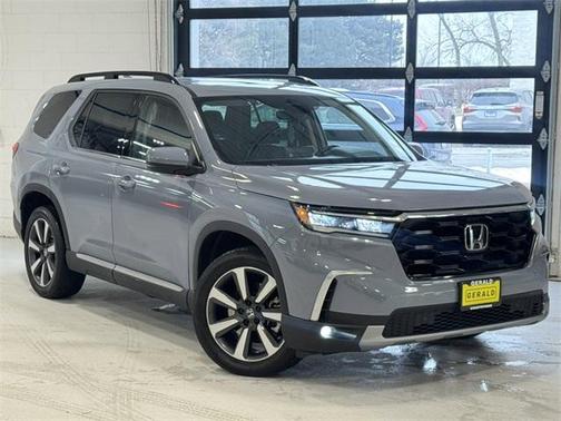 2023 Honda Pilot Touring