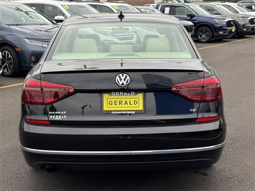 2019 Volkswagen Passat 2.0T Wolfsburg