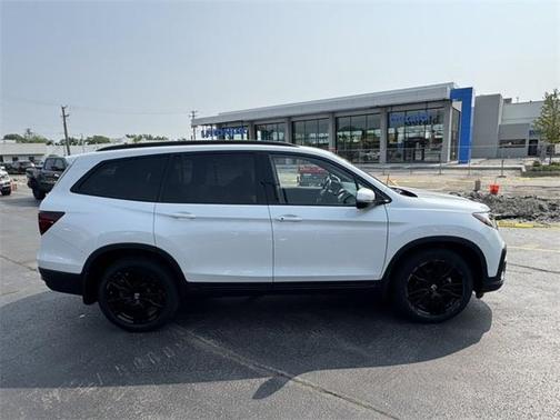 2022 Honda Pilot Black Edition