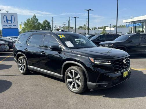 Crystal Black Pearl 2024 Honda Pilot Elite