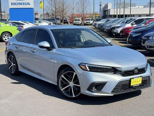 2022 Honda Civic Touring