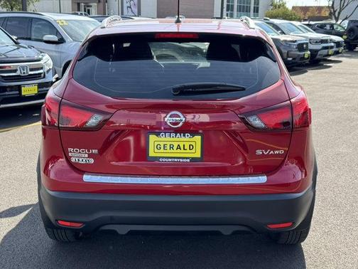 2017 Nissan Rogue Sport SV