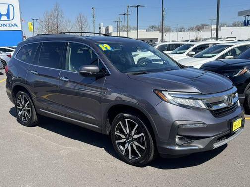 Gray 2019 Honda Pilot Touring 7-Passenger
