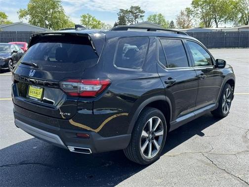 2023 Honda Pilot Elite