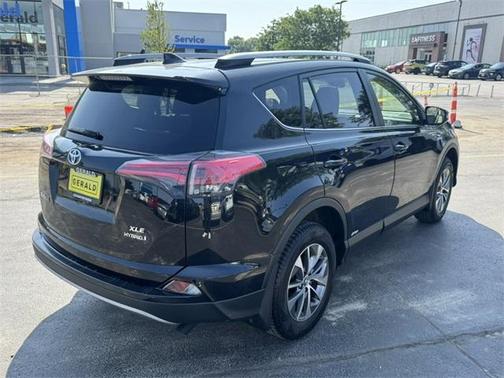2018 Toyota RAV4 Hybrid XLE