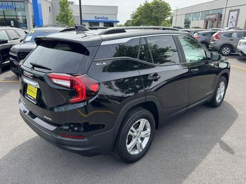 Ebony Twilight Metallic 2024 GMC Terrain SLE