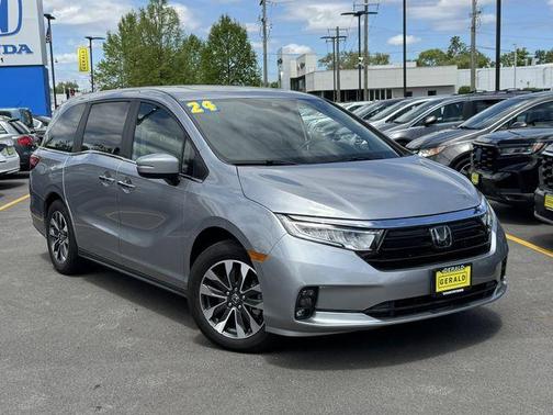 Lunar Silver Metallic 2024 Honda Odyssey EX-L