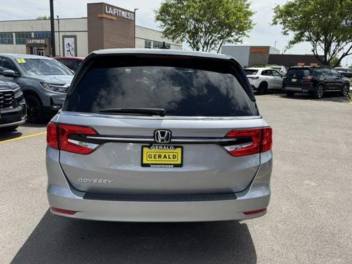 Lunar Silver Metallic 2024 Honda Odyssey EX-L
