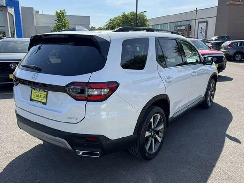 Platinum White Pearl 2023 Honda Pilot Elite