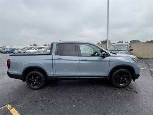 2022 Honda Ridgeline Black Edition