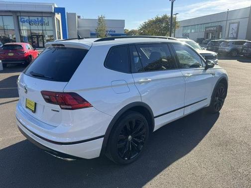 2021 Volkswagen Tiguan 2.0T SE R-Line Black